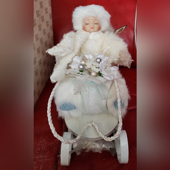 NIB HERITAGE SIGNATURE COLLECTION PORCELAIN DOLL IN SLEIGH WINTER BABY CHARITY - Picture 2 of 10